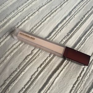 hourglass vanish concealer (birch)